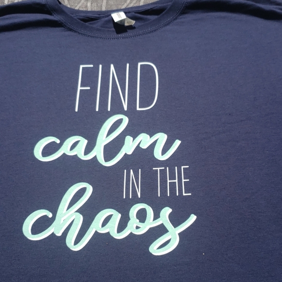 Jerzees Tops - 3🚨/$25  3x. Find Calm in the Chaos